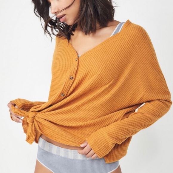 Urban Outfitters Tops - UO Henley Size Small BLOGGER FAVORITE